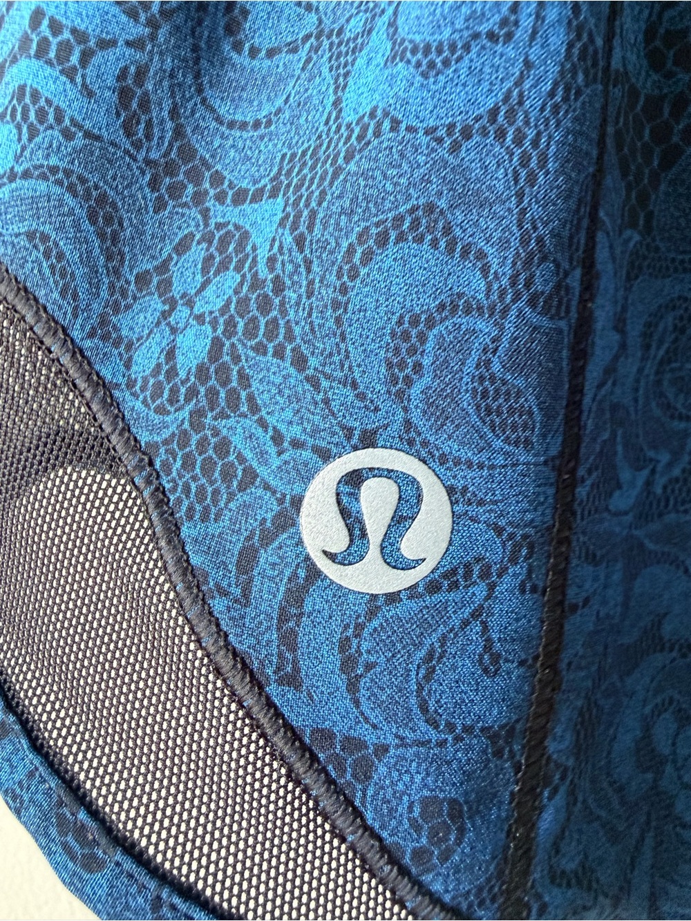 lululemon athletica Black Athletic Pants with Blue Lining - 6 Tall - Picture 4 of 5